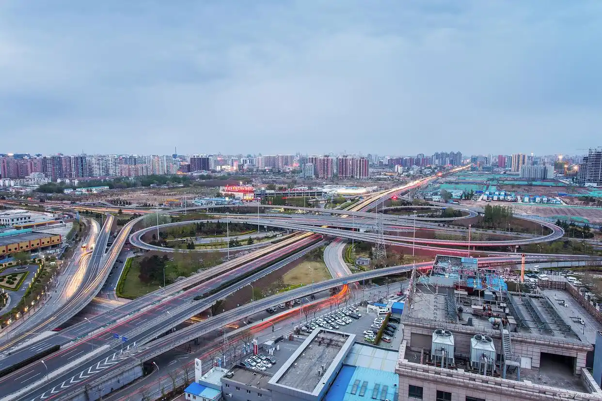 公交免费换乘 收入_公交车票价经济逻辑_公交车运营成本分析