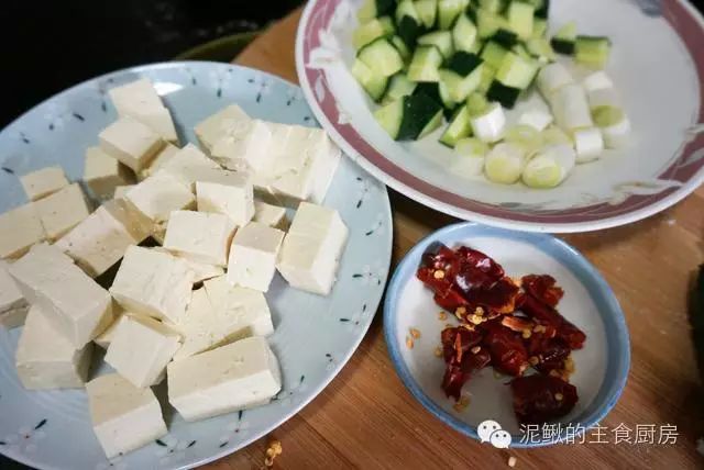 北豆腐下饭菜做法_各种素菜做法_宫保豆腐食谱