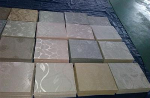 墙布的优缺点有哪些 装修墙面用墙布好不好(图1) 墙布施工周期短_房间装修贴墙布好不好_墙布环保优点