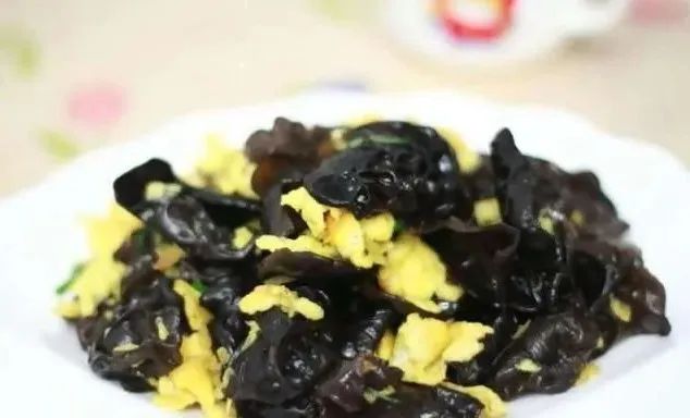 各种素菜做法_西红柿炒鸡蛋做法_手撕包菜做法