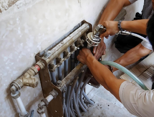 地暖清洗管道怎么清洗(图1) 如何清洗地暖管道_地暖管道清洗工具_地暖清洗方法