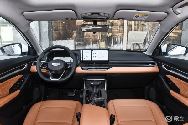 帝豪内饰-轴距-胎压(图1) 帝豪内饰配置_吉利帝豪车身铁皮厚度_帝豪车身尺寸及后备箱容积