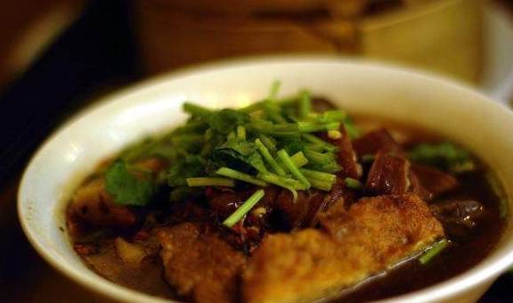 驴肉火烧制作步骤_保定驴火制作方法_小吃技术配方