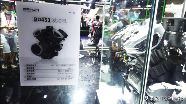摩博会回顾丨国产四缸爆发 奔达V4超公升 凯越直四同级最轻(图6) 国产V型四缸摩托车发动机_奔达BD476 V型四缸发动机_什么车是v4发动机