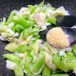 如何素炒素菜_炒青菜做法_炒土豆丝食谱