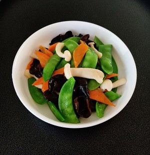 炒青菜做法_炒土豆丝食谱_如何素炒素菜