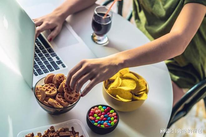 高钾零食推荐_五十岁的男人爱吃什么零食_中年人春季补钾食谱