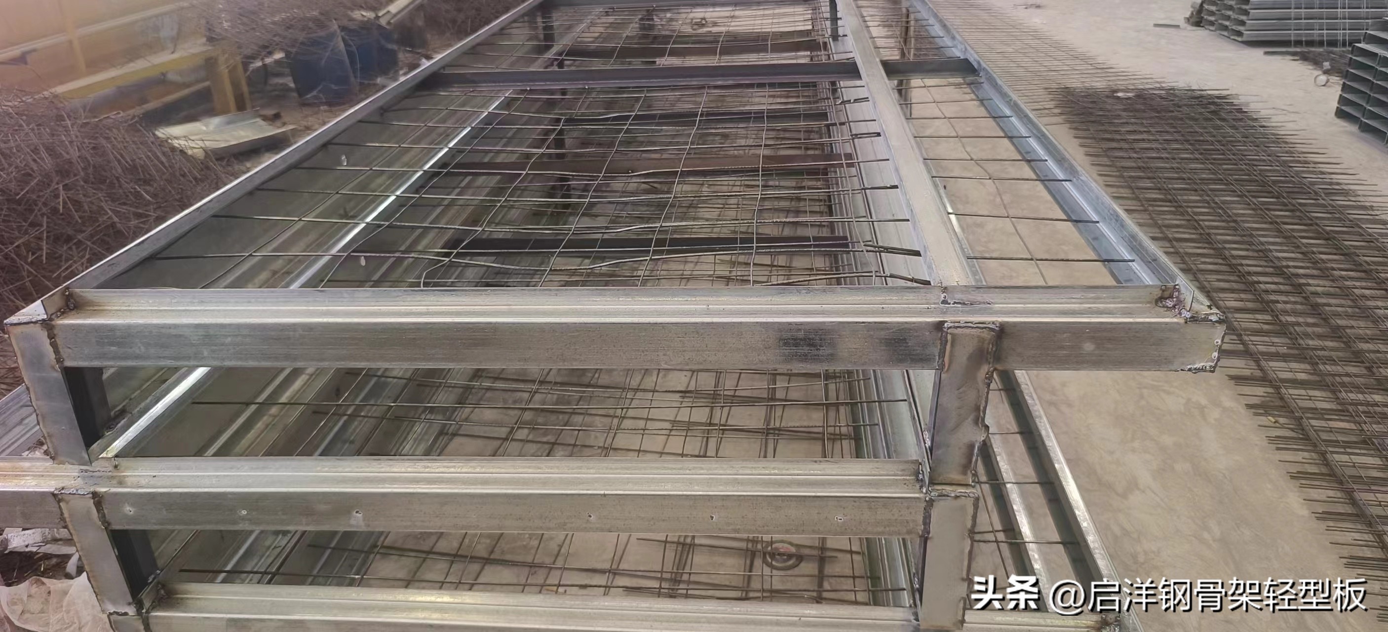 东大板_钢骨架轻型板安装_钢边框保温隔热轻型板