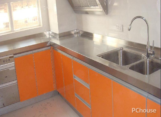 不锈钢橱柜台面价格 不锈钢橱柜好吗(图1) 不锈钢橱柜台面价格 不锈钢橱柜好吗