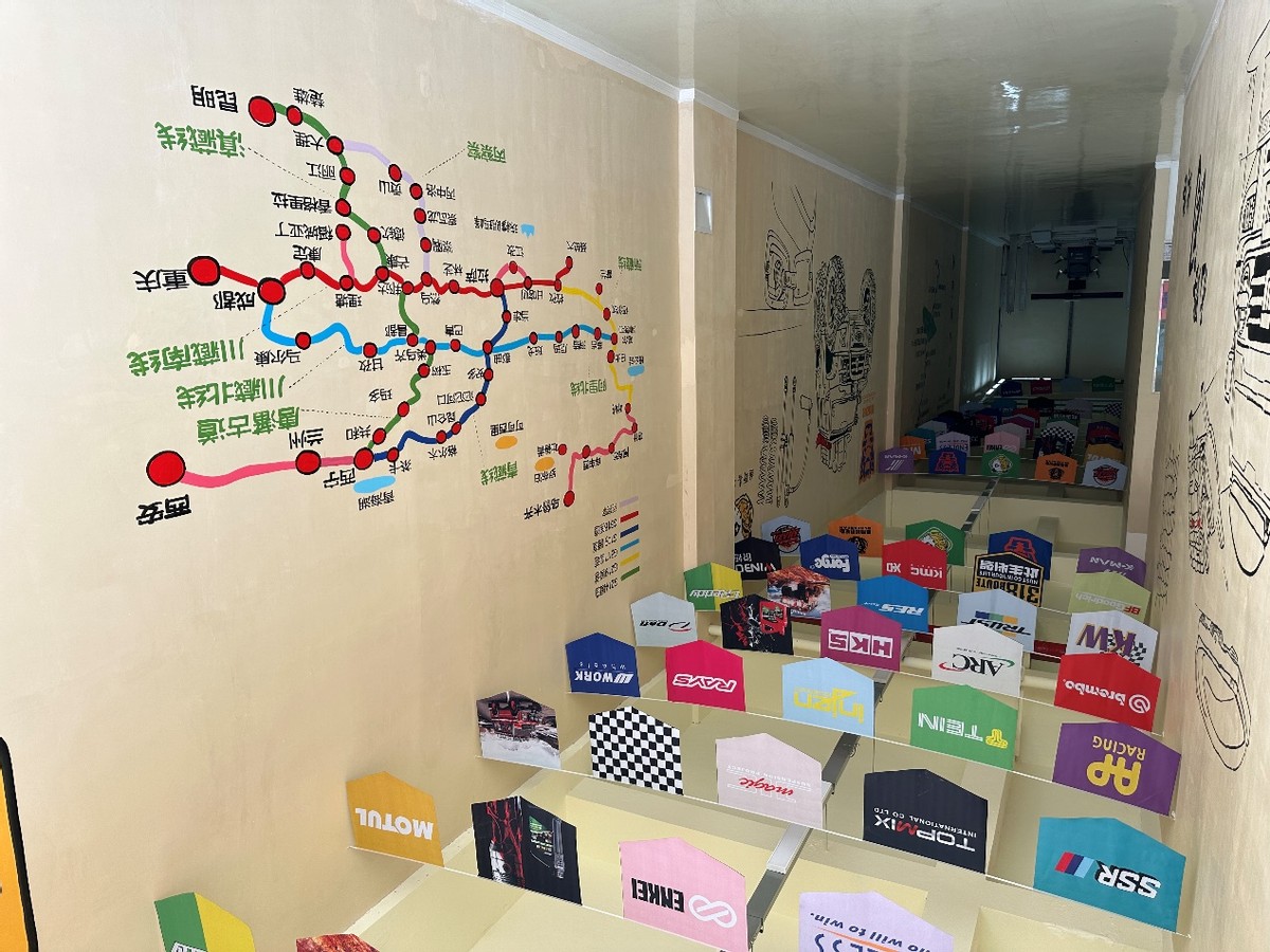 玩车改车就要个性定制,嘉诚越野改装中心重庆开业(图7) 重庆越野车改装中心_车辆改装店_越野嘉改装中心开业