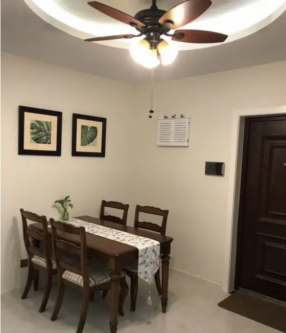 发小90㎡新房花20万,全屋美式+简约,朋友:家具设计太不搭!(图3) 20万拎包入住_简约美式家具_90㎡美式简约新房装修