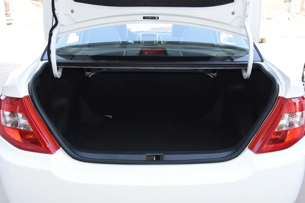 3万元入手比亚迪F3,手动精英版本,性价比如何(图3) 比亚迪f3汽车配件大全_比亚迪F3 2018款 1.5L 手动精英型_二手比亚迪F3价格