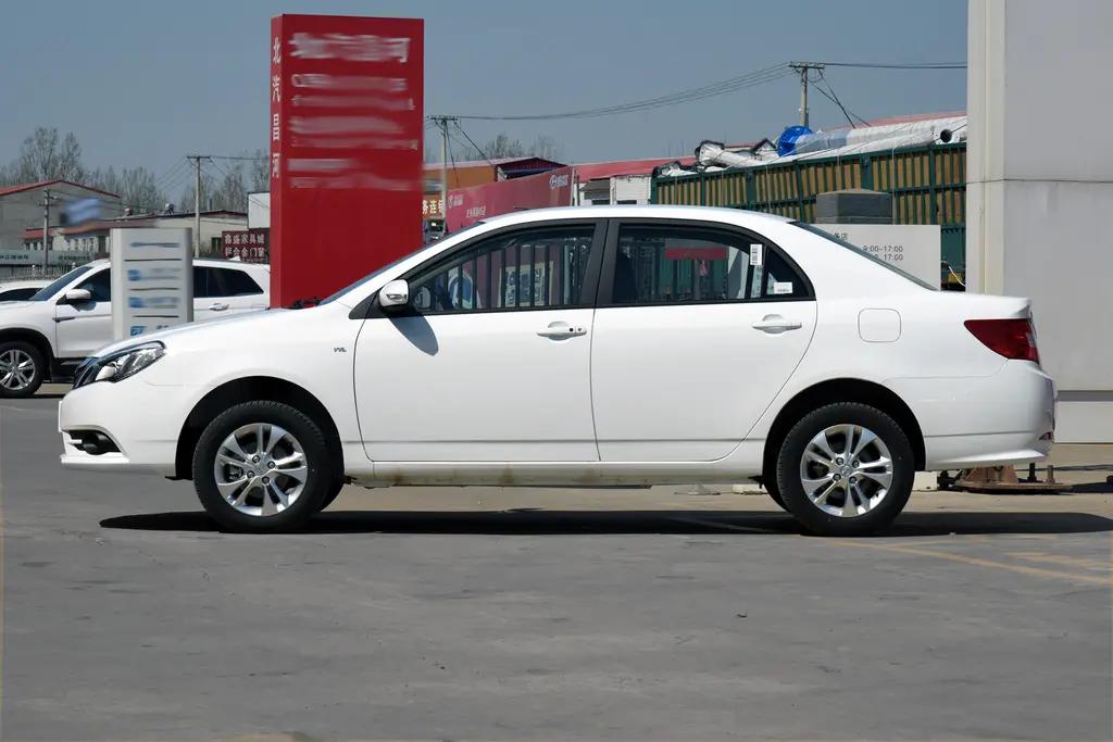 3万元入手比亚迪F3,手动精英版本,性价比如何(图4) 比亚迪F3 2018款 1.5L 手动精英型_二手比亚迪F3价格_比亚迪f3汽车配件大全