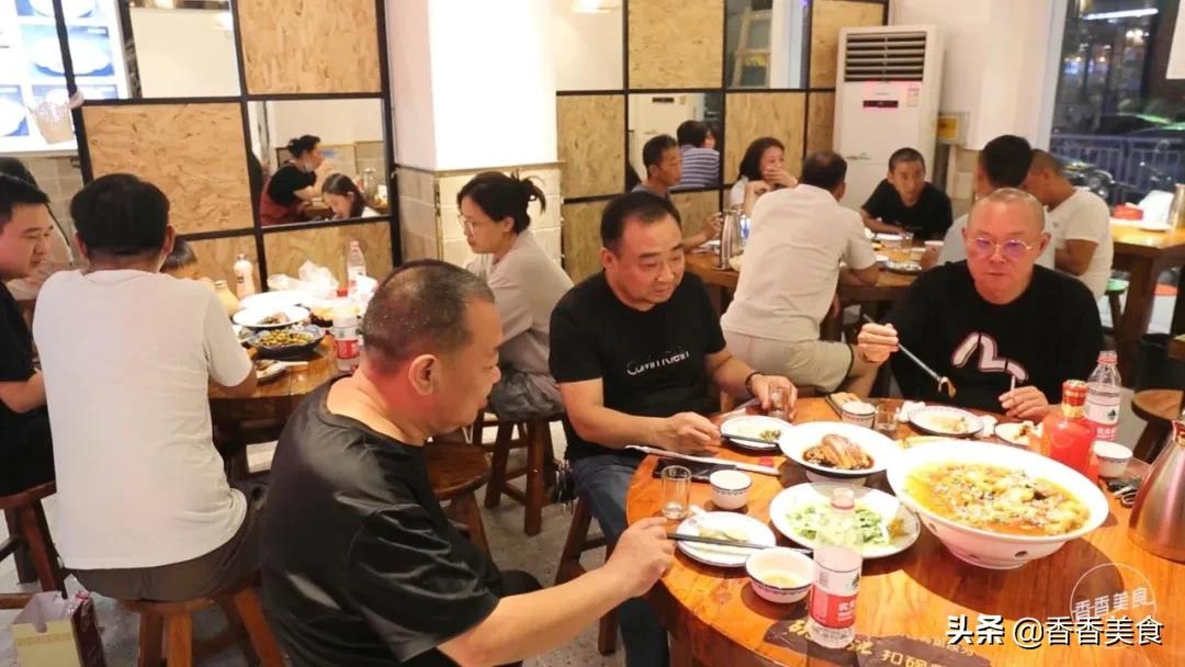 团圆饭馆子推荐_郑州扣碗川菜馆_做小碗菜叫什么店名好