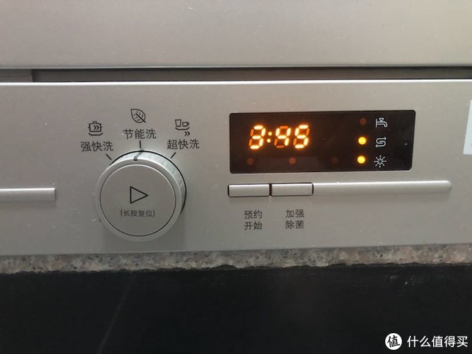 洗碗机使用感受_西门子SK23E810TI洗碗机评测_昆明西门子洗衣机售后