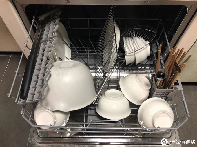 洗碗机使用感受_昆明西门子洗衣机售后_西门子SK23E810TI洗碗机评测