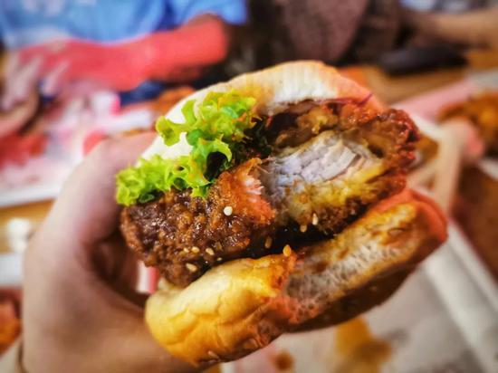 新加坡小贩中心米其林美食_新加坡乌节路美食排名_新加坡美食节攻略