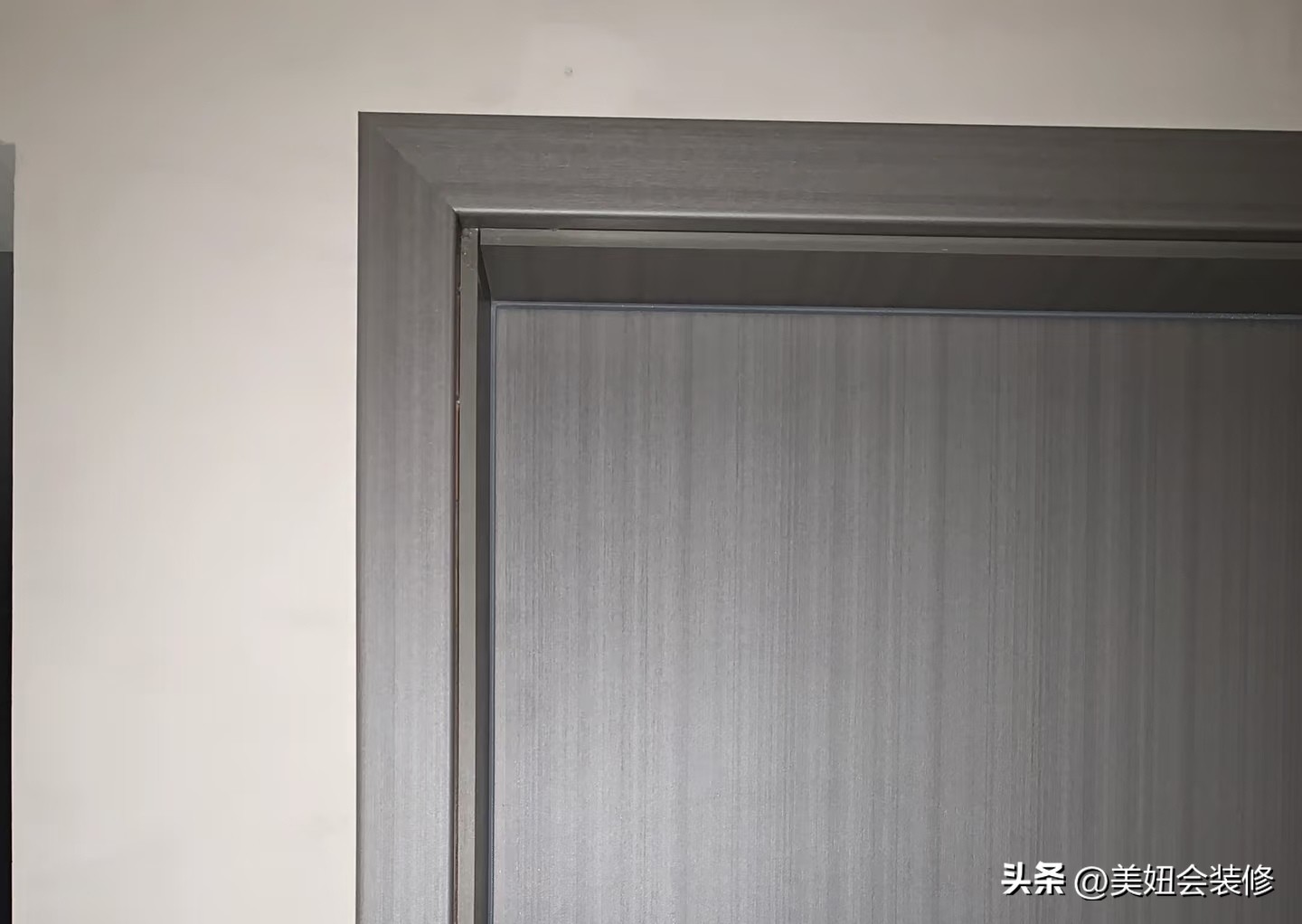 门套怎样做才好看?小细节决定大颜值,这篇门套避坑攻略值得看!(图11) 门套拼接方式45度拼_门套设计要点_中门户型装修