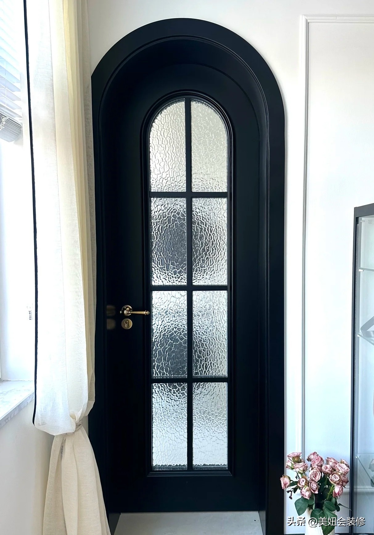 门套怎样做才好看?小细节决定大颜值,这篇门套避坑攻略值得看!(图19) 中门户型装修_门套设计要点_门套拼接方式45度拼