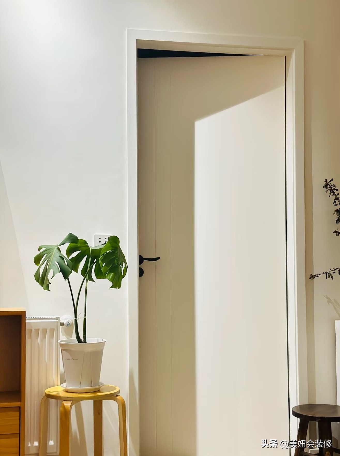 门套怎样做才好看?小细节决定大颜值,这篇门套避坑攻略值得看!(图3) 门套设计要点_中门户型装修_门套拼接方式45度拼