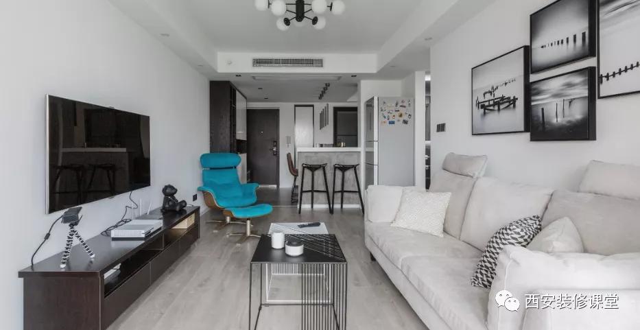 入户门直对阳台,怎么装修?(图7) 中门户型装修_户型进门直对阳台风水改善_刚需户型装修通风方法