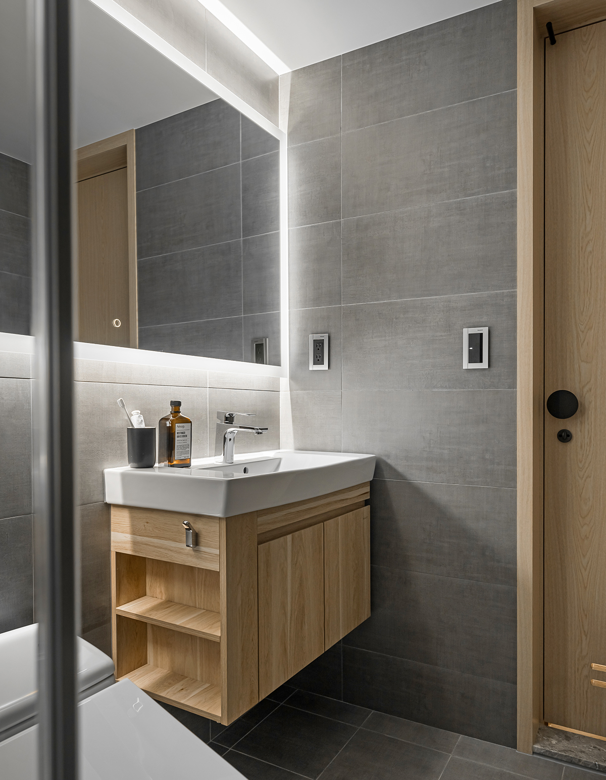 套内仅73㎡,全屋堪称“教科书式”装修,日子过得清爽又干净(图18) 中门户型装修_73㎡ 北欧混搭日式装修 _ 73㎡ 教科书式装修案例