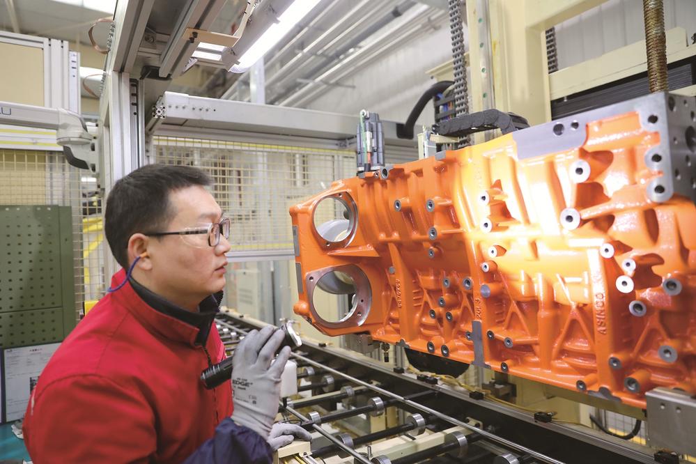 东风康明斯:提速发力决胜“收官战”(图2) 东风康明斯AGV物流小车_东风康明斯发动机参数_东风康明斯维修技能竞赛