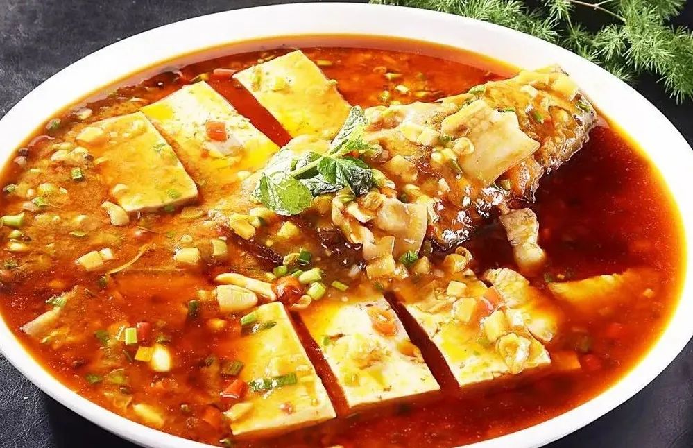 天越来越冷,三款热乎乎的炖菜吃起来,驱寒又暖胃(图2) 土豆炖牛肉番茄版_素菜炖菜大全_豆腐炖鱼麻辣版