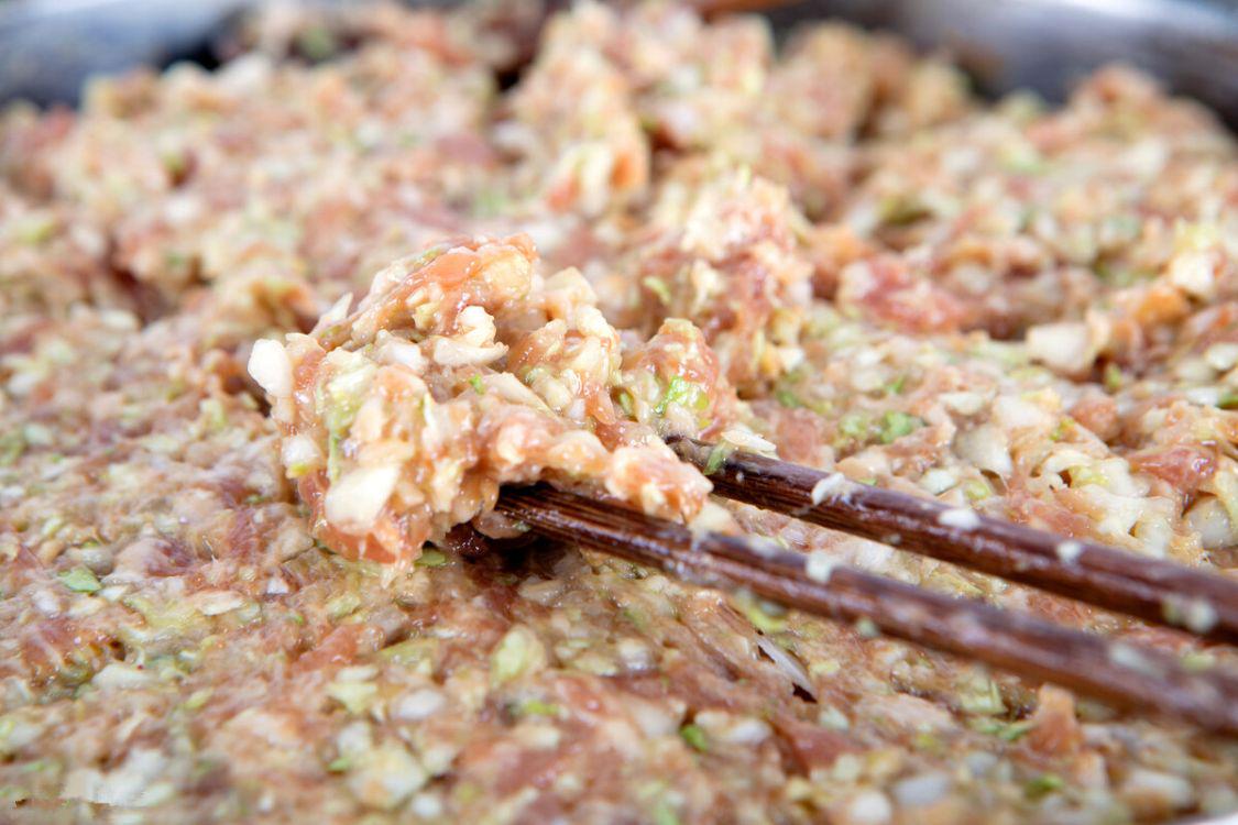 冬天,需要囤的“6大蔬菜”排行,萝卜排第2,家里有菜心中不慌(图12) 素菜炖菜大全_北方冬天囤菜蔬菜排行_冬季耐储存蔬菜推荐