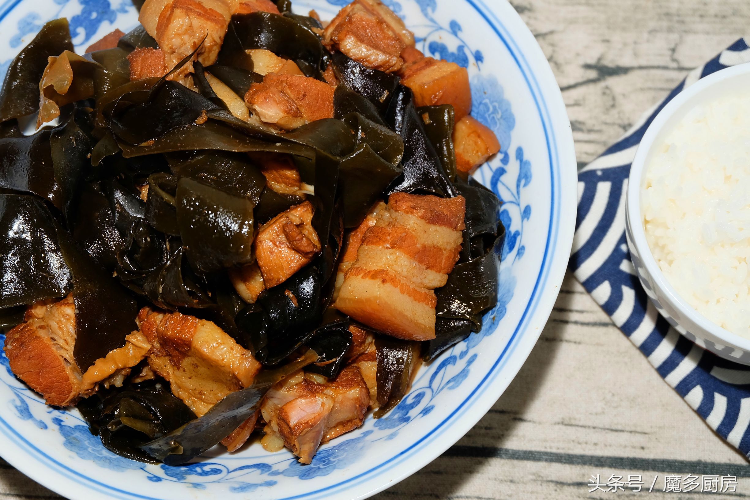 这两种食材搭配在一起,就是一锅总也吃不腻的炖菜!做法很简单!(图12) 海带炖肉食谱_素菜炖菜大全_五花肉炖海带