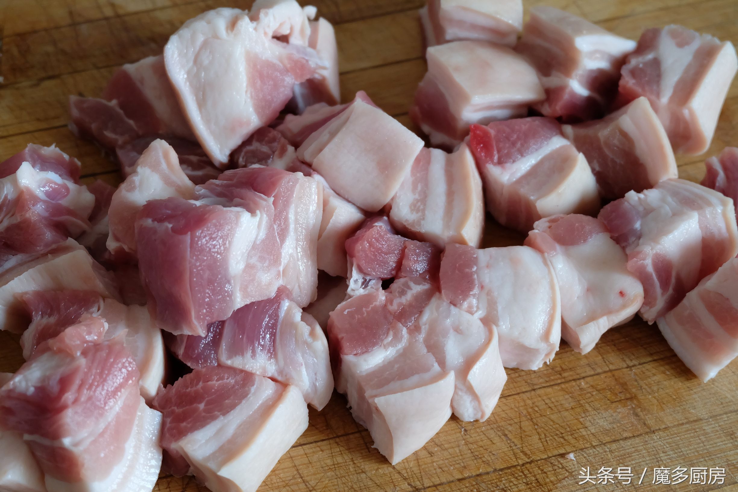 这两种食材搭配在一起,就是一锅总也吃不腻的炖菜!做法很简单!(图3) 五花肉炖海带_海带炖肉食谱_素菜炖菜大全