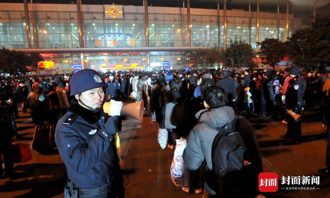 我镜头里的火车北站:一场跨越28年的流动记忆丨再见 成都站(图7) 成都火车北站历史变迁_成都火车北站 成都站_成都站改扩建时间