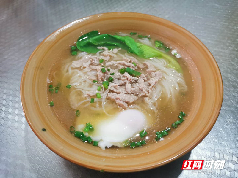 湖南的小吃有哪些_安仁烫皮 安仁披萨 桂东黄糍粑