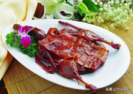 长沙嗦螺_湖南的小吃有哪些_糖油粑粑长沙