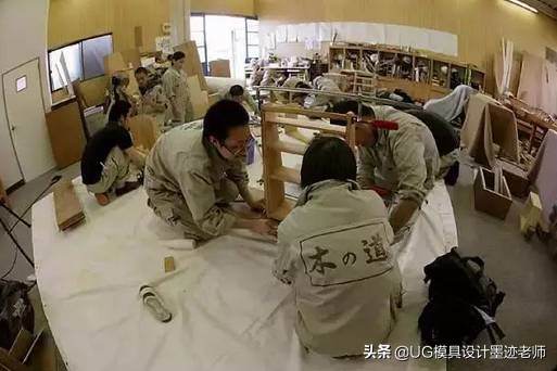 无论男女一律剃寸头!禁止员工恋爱!34人的小作坊,年入11个亿(图3) 秋山木工 学徒制度 匠人精神_装潢木工学徒