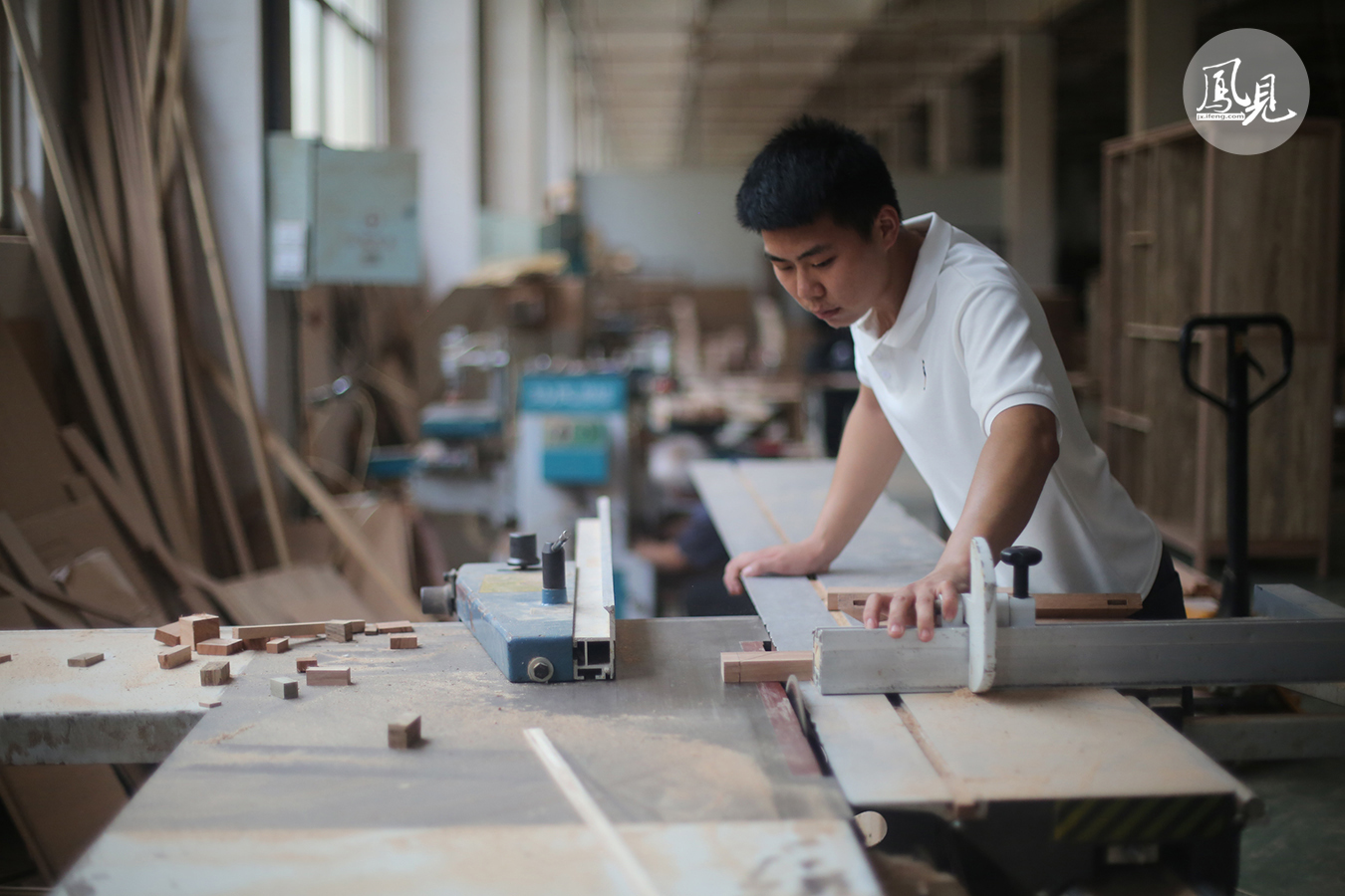 南康家具产业发展历程_装潢木工学徒_吉师傅木匠学徒经历