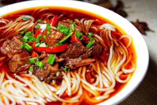 湖南特色美食_水煮鱼米粉口味虾_湖南的小吃有哪些