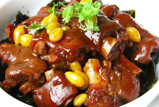 湖南特色美食_水煮鱼米粉口味虾_湖南的小吃有哪些