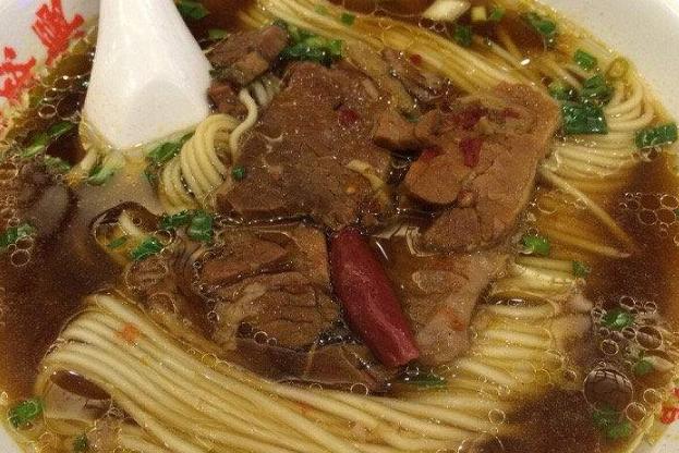 湖南特色美食_水煮鱼米粉口味虾_湖南的小吃有哪些