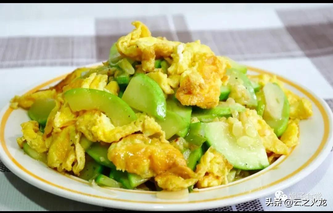 4道超低脂蔬菜做法,每天坚持吃,肚腩悄悄变小,真不是吹的!(图2) 减肚子家常菜做法_吃什么炖菜可以减肥_低脂蔬菜清炒食谱