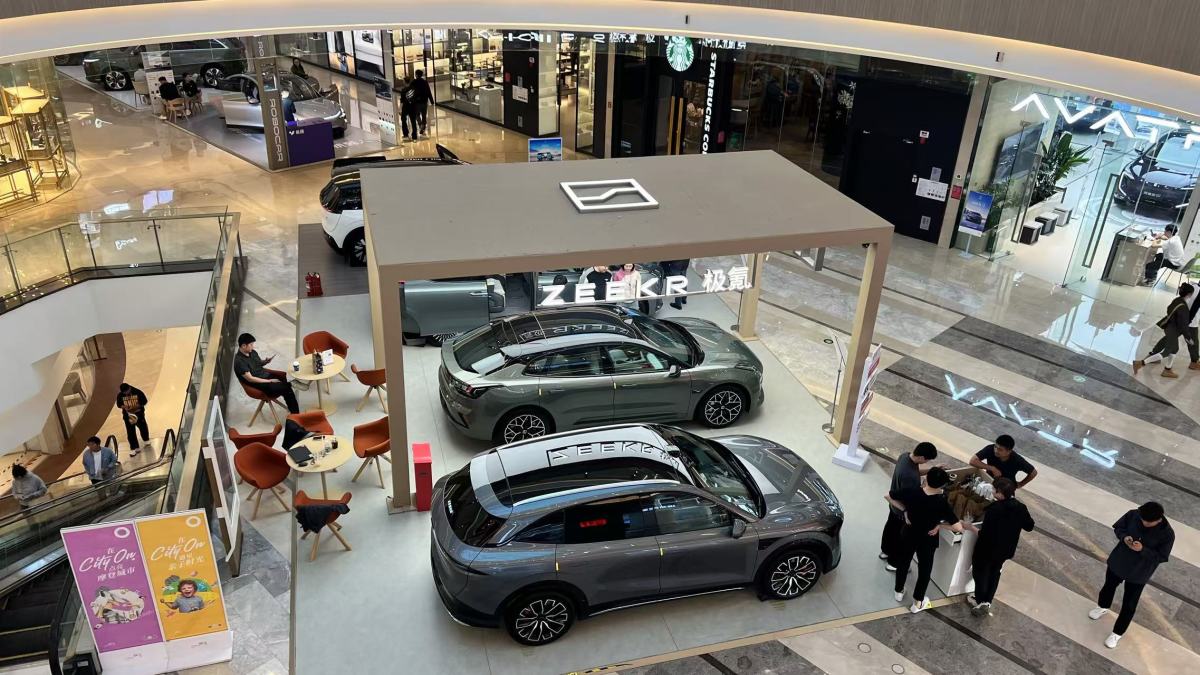 年底部分车源紧张,延迟交车或将错过以旧换新补贴:置换补贴进入“拼手速”阶段,买车先问何时交付(图4) 小鹏汽车交付周期_河南汽车置换更新补贴_新车置换是什么意思