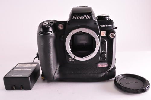 迄今为止,哪一款相机可以称为一代神机(图6) 尼康D6上市时间推迟_中国品牌数码相机_一代神机相机评选