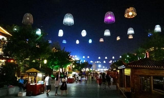 全国哪座城市最爱吃夜宵?北京第5,广州第3,第一名夜生活丰富(图1) 北京夜宵排行_夜生活最丰富的城市_国内夜生活排名