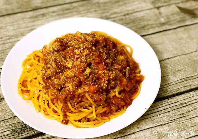 外面卖58一份的肉酱意大利面,在家也能做,味道不输外面,超好吃(图13) 58元肉酱意大利面做法_肉酱意大利面在家做_没有意面酱怎么做意面