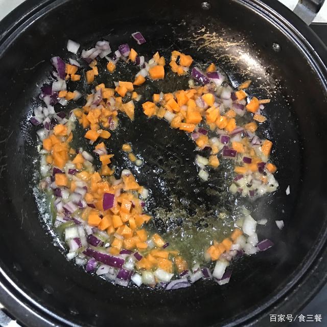 外面卖58一份的肉酱意大利面,在家也能做,味道不输外面,超好吃(图7) 肉酱意大利面在家做_没有意面酱怎么做意面_58元肉酱意大利面做法