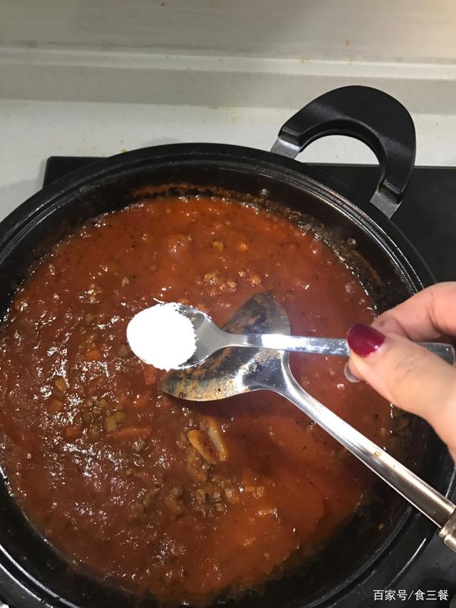 外面卖58一份的肉酱意大利面,在家也能做,味道不输外面,超好吃(图10) 肉酱意大利面在家做_58元肉酱意大利面做法_没有意面酱怎么做意面