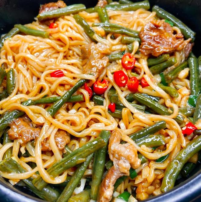 四款超好吃的面条做法,做法简单快手,口感香而不腻,好吃到惊艳(图3) 没有意面酱怎么做意面_番茄肉酱意大利面食谱_番茄家常炒面做法