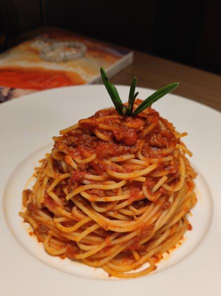 面条的味蕾盛宴:传统与创新的美味碰撞(图4) 面条做法大全_老北京炸酱面制作教程_没有意面酱怎么做意面