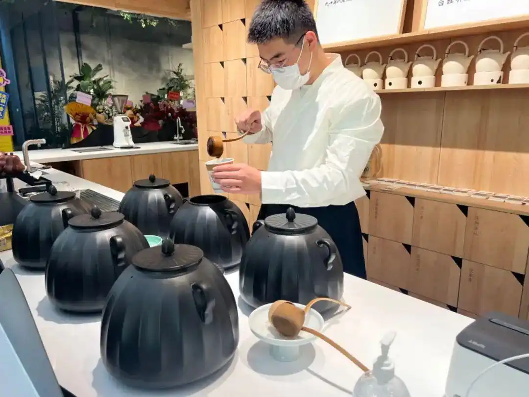 北外滩茶馆 野小白 传统文化现代茶文化_开间茶馆装修图片