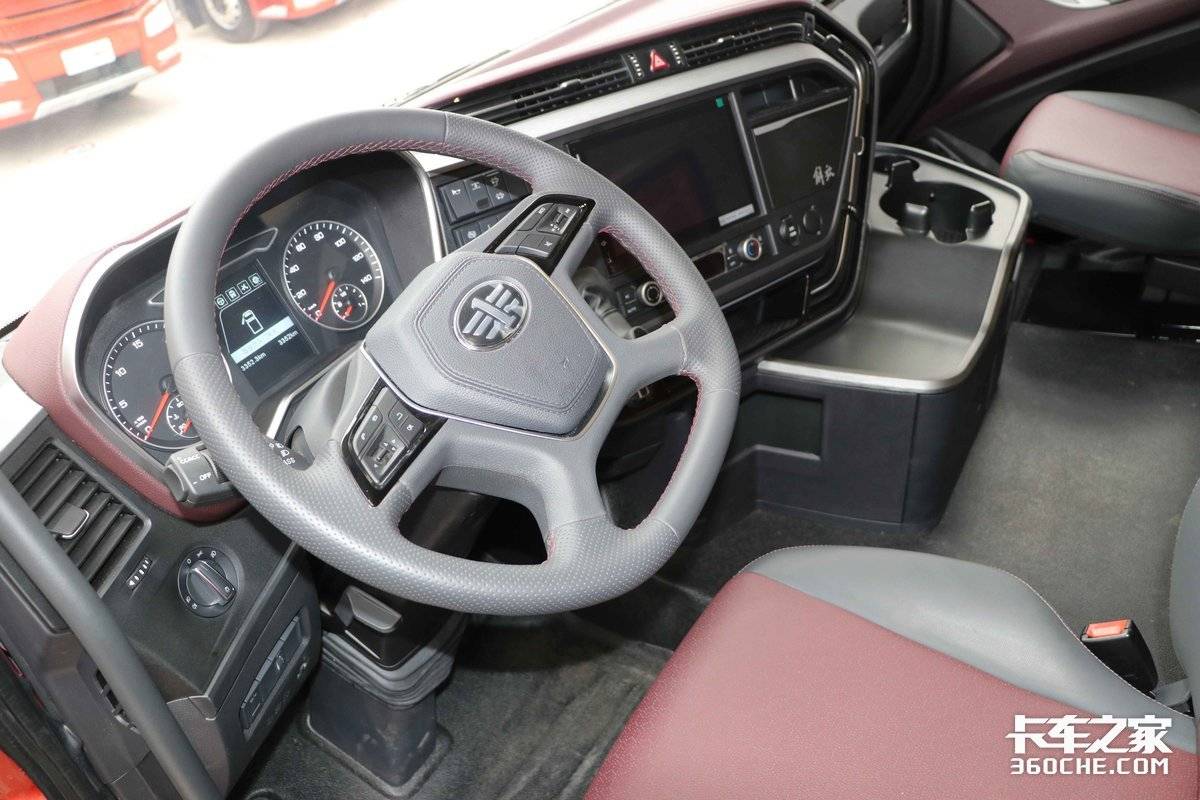 8X4载货车再出黑马,560马力解放J6V给你高效舒适旗舰级体验(图20) 西南地区绿通禽畜运输车_解放j6发动机大修视频_解放J6V 8×4 AMT载货车